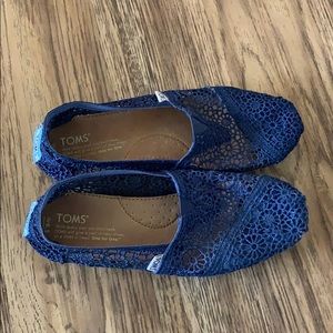 Navy Toms! With floral lace!